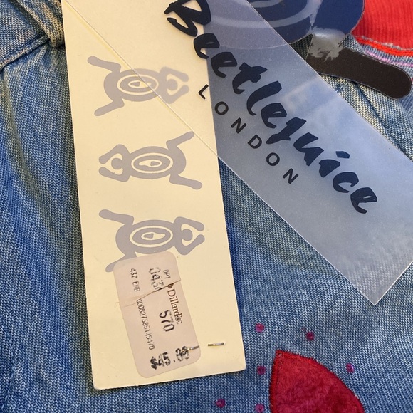 NWT! Beetlejuice London Soft Light Denim Embellished Flare Jeans - Size 6X - Picture 6 of 6